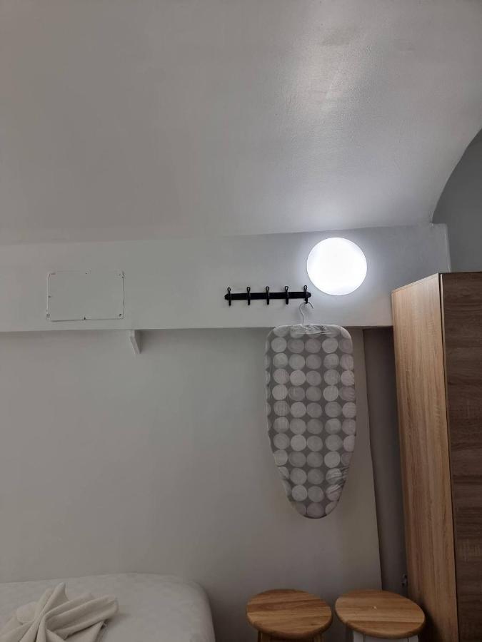 F24- Basement Studio Fits 2 Near Paddington Appartement Londen Buitenkant foto